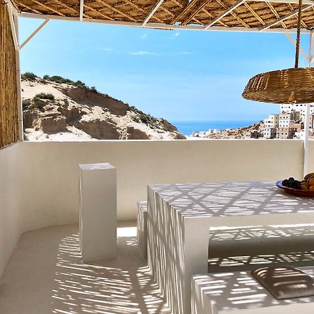 Entire House With Private Rooftop อัลฮอเคม่า ภายนอก รูปภาพ