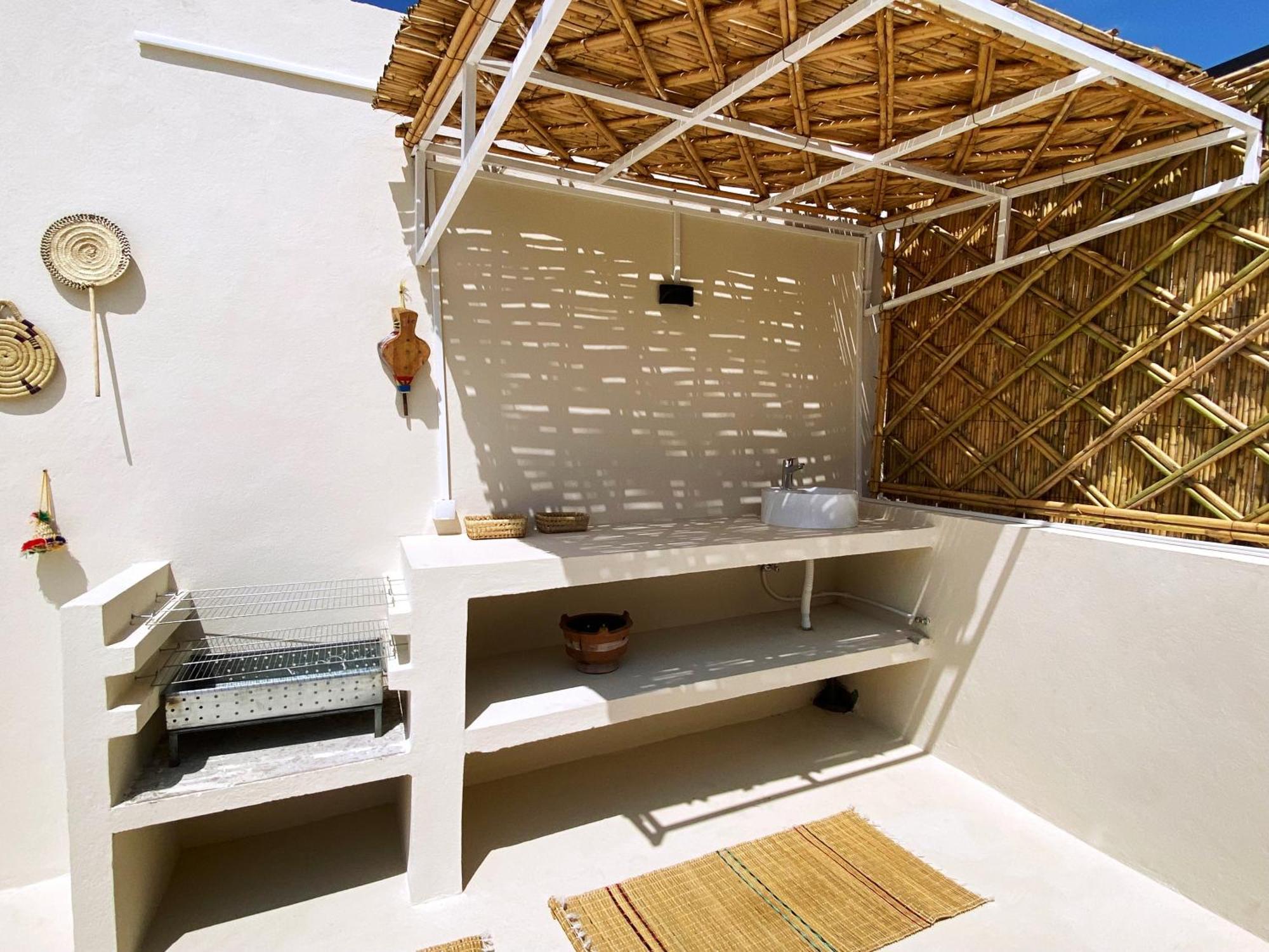 Entire House With Private Rooftop อัลฮอเคม่า ภายนอก รูปภาพ